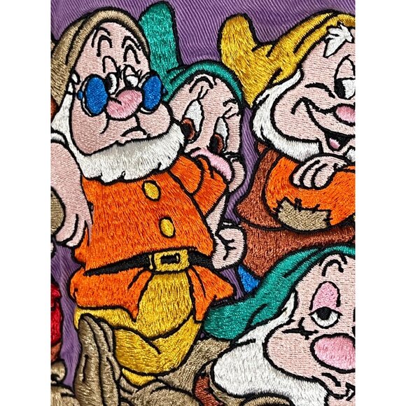 Vintage Disney Dwarf Embroidery Shirt M Purple Theme Park Classic Retro - Picture 3 of 12